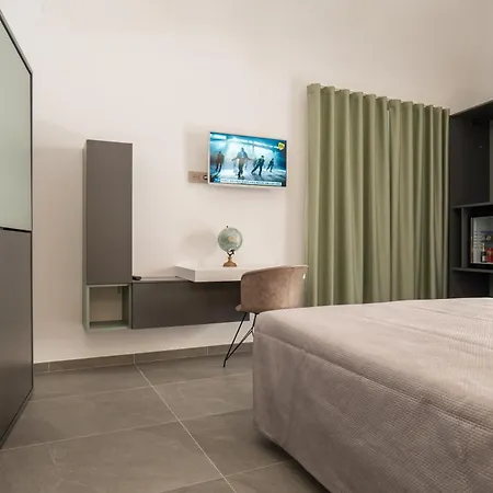 Il Castelluccio سكافاتي